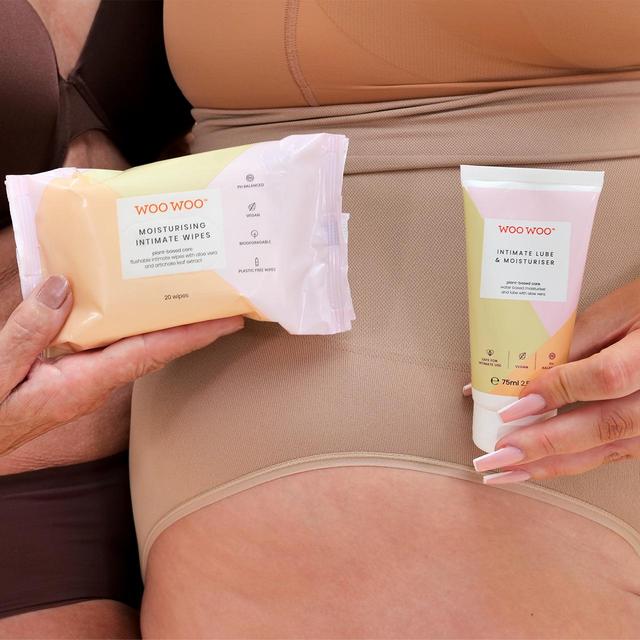 WooWoo Manifesto Moisturising Intimate Wipes 20 per pack GOODS M&S