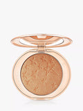 Enlumineur visage Hollywood Glow Glide de Charlotte Tilbury