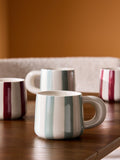 Ensemble de 4 tasses multicolores en sable de MADE.COM 
